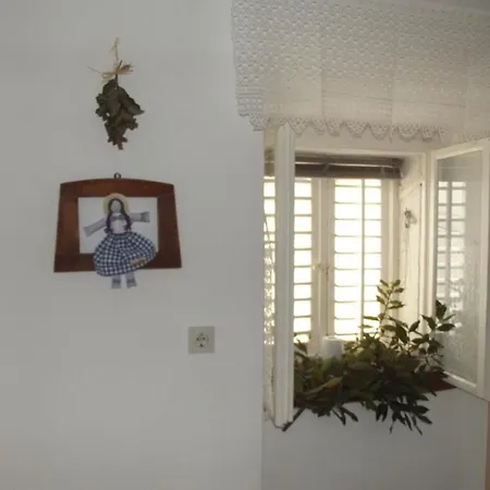 In Einem Traditionellen Steinhaus- In By Interhome