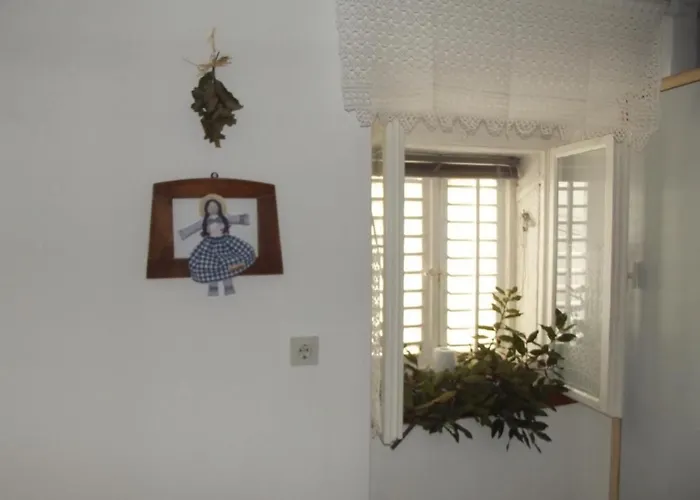 In Einem Traditionellen Steinhaus- In By Interhome