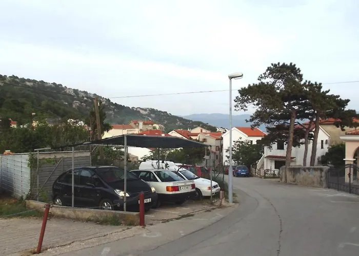 In Einem Traditionellen Steinhaus- In By Interhome * Baska (Krk)