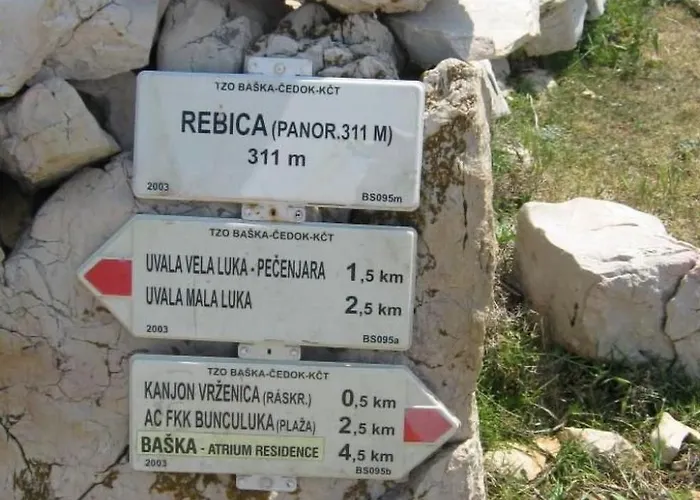 In Einem Traditionellen Steinhaus- In By Interhome Apartment *