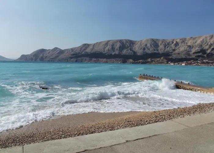 Daire In Einem Traditionellen Steinhaus- In By Interhome